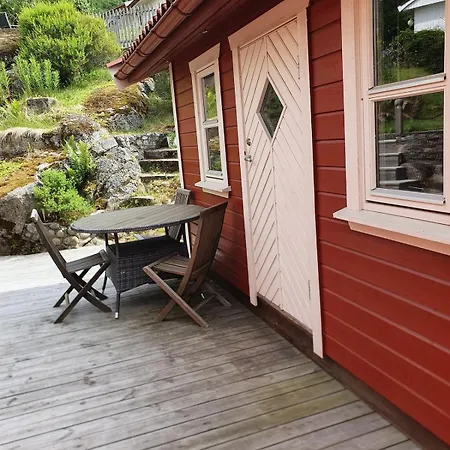 펜션 A Cozy Little House With A Lovely Sea View