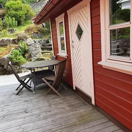 펜션 A Cozy Little House With A Lovely Sea View