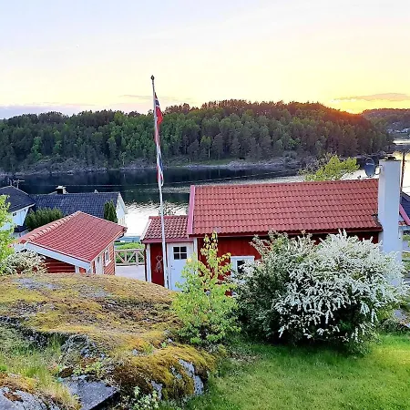 A Cozy Little House With A Lovely Sea View